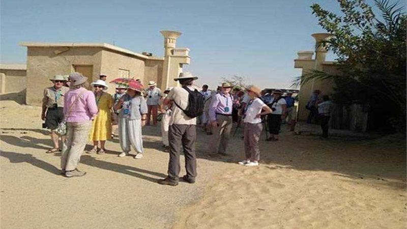 وفد هولندي يزور المعالم