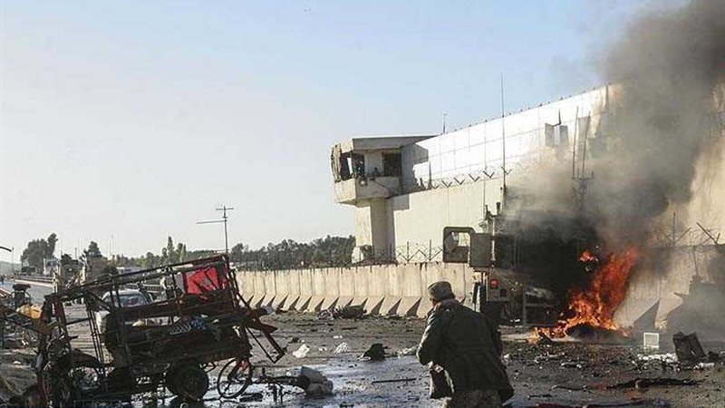 مصرع وإصابة 7 أشخاص