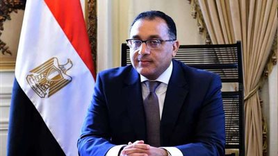 مدبولي يؤكد حرص الحكومة على التواصل مع المواطنين لاستقبال شكاوى تراكم القمامة