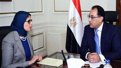 رئيس الوزراء يستعرض موقع تطوير المستشفيات النموذجية على مستوى الجمهورية