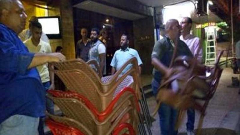 حملات ليلية على مقاهي