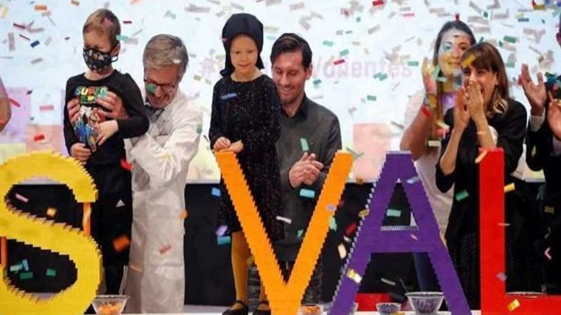 ميسي يتبرع بمبلغ