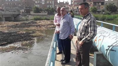 تطهير البحر اليوسفي وإزالة المخلفات بمركز العدوة