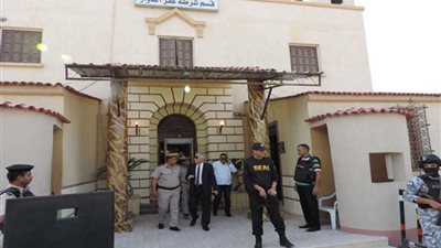 مدير أمن البحيرة يتفقد الخدمات والأقوال بالطريق الزراعي (صور)