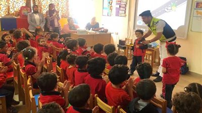 تفعيل المدينة المرورية للأطفال لتعليم النشء قواعد المرور بالمدارس (صور)