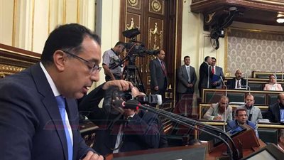 رئيس الوزراء: نراعي الحريات في تطبيق الطوارئ