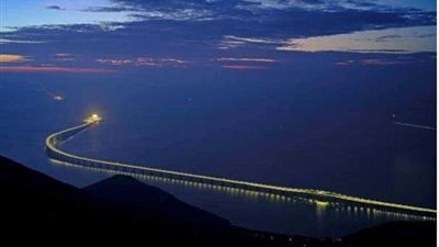 الرئيس الصينى يفتتح أطول جسر مائي في العالم 