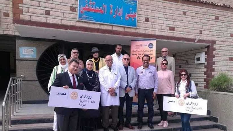 روتاري النزهة يتبرع