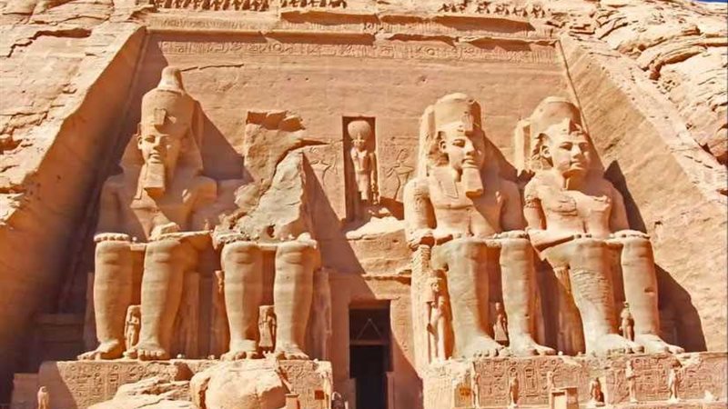 هدايا تذكارية بمناسبة