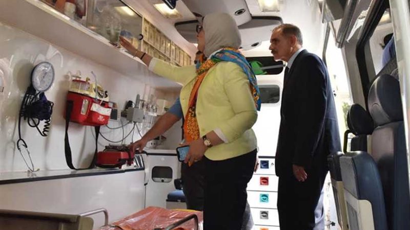 وزيرة الصحة ومحافظ