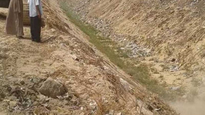 تطهير مخرات السيول