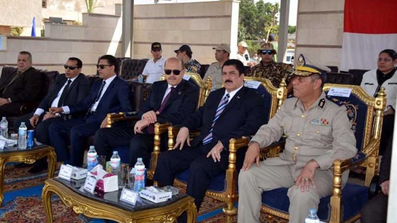 محافظ القليوبية ومدير