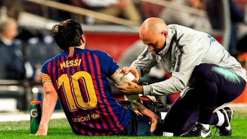ميسى يغيب عن برشلونة