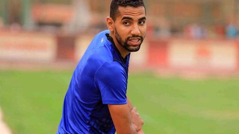 مؤمن زكريا يكتفي