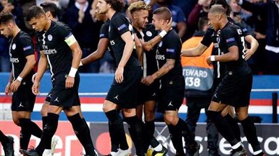 باريس سان جيرمان يتعادل أمام نابولي 2/2 ويترك الصدارة لليفربول في دوري الأبطال
