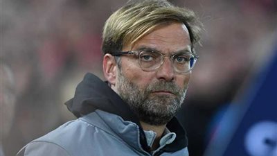 محمد صلاح سر سعادة كلوب بعد فوز ليفربول برباعية على النجم الأحمر