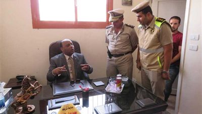 مدير أمن الغربية يتفقد إدارة مرور بسيون