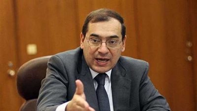 وزير البترول يبحث مع رئيس 