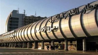 رئيس القابضة للمطارات يتابع الاستعدادات لاستقبال وفود منتدى شرم الشيخ