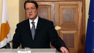 الرئيس القبرصي يعقد اجتماعًا مع زعيم القبارصة الأتراك
