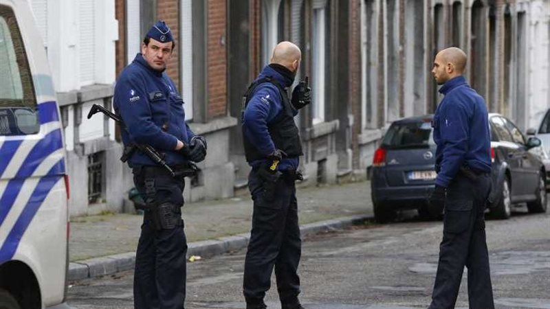 اعتقال وزير الدفاع