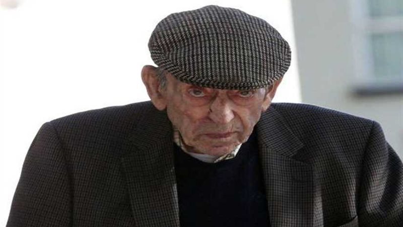 عجوز 86عاماً يفلت