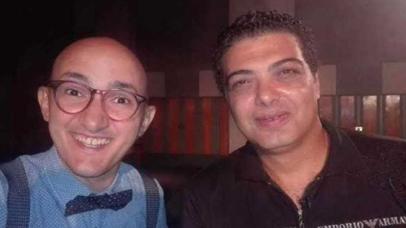 سيلفي مع هيما يكشف