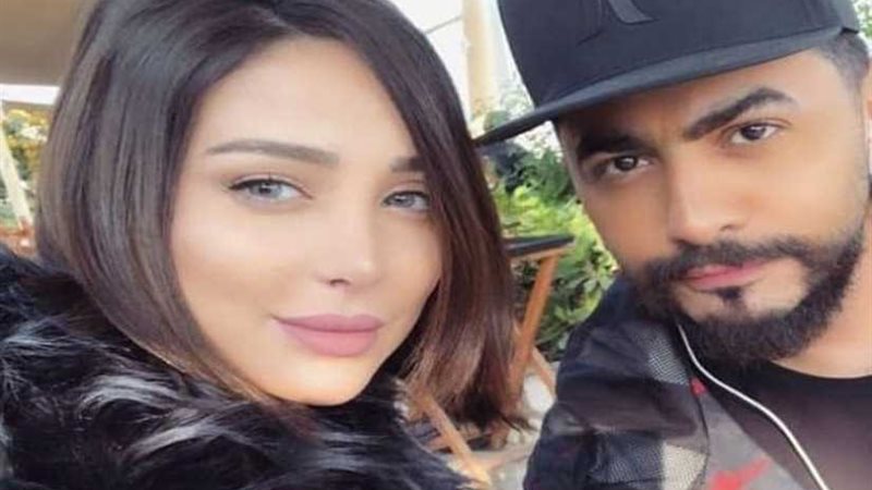 تامر حسني وزوجته