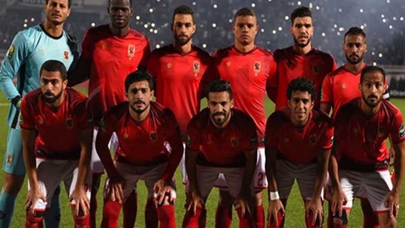 الأهلي يعلن قائمة