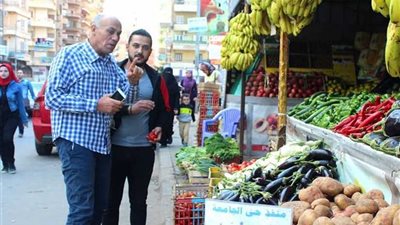 غلق منفذ خضراوات بالمنصورة لعدم التزامه بسعر 