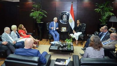 وفد برلماني ألماني: السيسي اتخذ خطوات شجاعة لدفع عجلة الاقتصاد