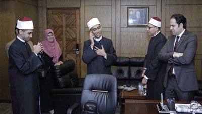 رسالة تشجيع من الأزهر للفائز بتحدي القراءة العربي في مصر