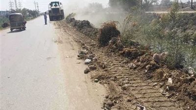 حملات لرفع كفاءة الطرق وتكثيف النظافة بمراكز المنيا