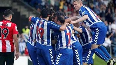 ديبورتيفو ألافيس يفوز على فياريال (1/2) في الدوري الإسباني