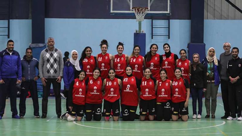 الأهلي يواصل انتصاراته