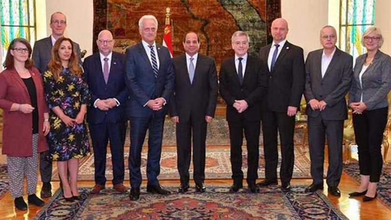 موجز الرابعة ..السيسي