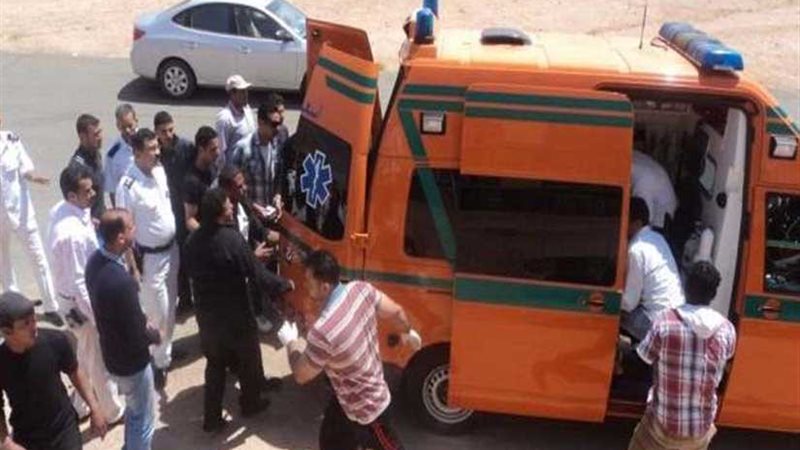 إصابة 14 شخص في حادث