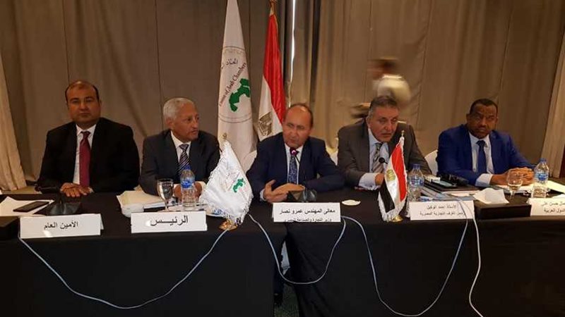 خالد حنفي: إنشاء