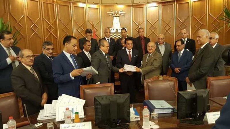 رئيس جامعة أسيوط