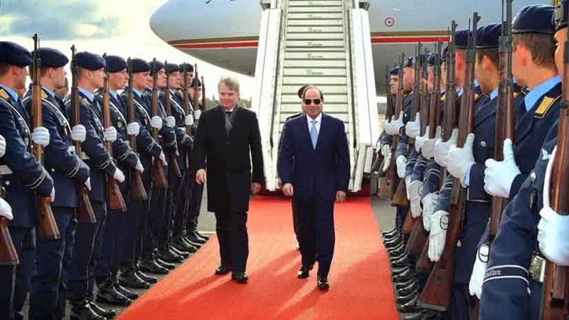 الرئيس السيسي يصل