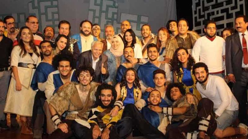 حدث في بلاد السعادة