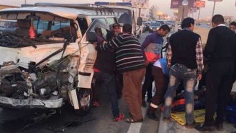 إصابة 3 أشخاص فى