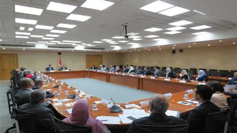 معيط: قانون التعاقدات