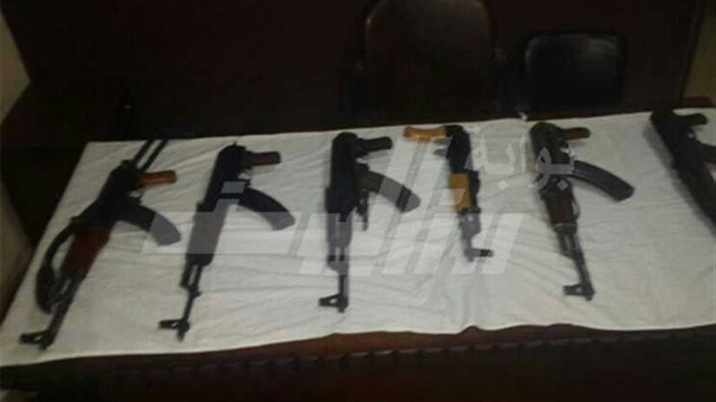 ضبط 15 شخصًا بحوزتهم