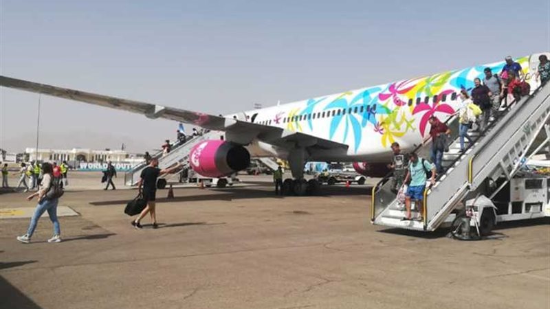 مطار شرم الشيخ يستقبل