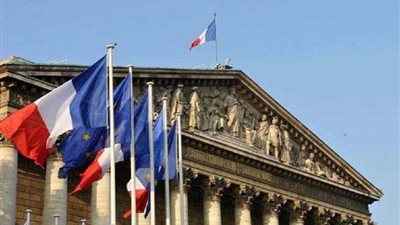 فرنسا تشيد بالنشاط الإيجابي في علاقاتها الاقتصادية مع أوكرانيا