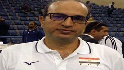 حسام عبد العزيز: 