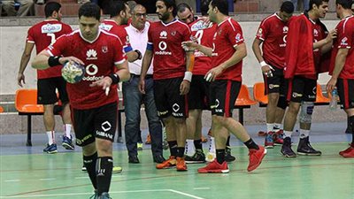 الأهلي يحقق في هزيمة فريق اليد من الزمالك