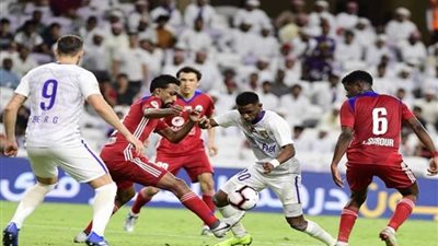 الشارقة يعزز صدارته للدوري الإماراتي بفوزه على العين