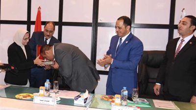 محافظ البحيرة: جامعة دمنهور مرجع علمي لدعم المحافظة